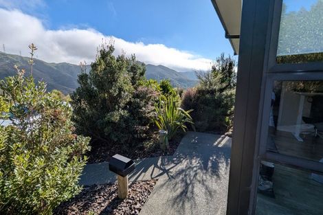 Photo of property in 103 Downing Street, Crofton Downs, Wellington, 6035