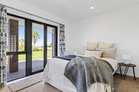 Photo of property in 2/26 Robinson Terrace, Rangatira Park, Taupo, 3330