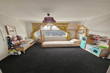 Photo of property in 30 Grendon Road, Titirangi, Auckland, 0604