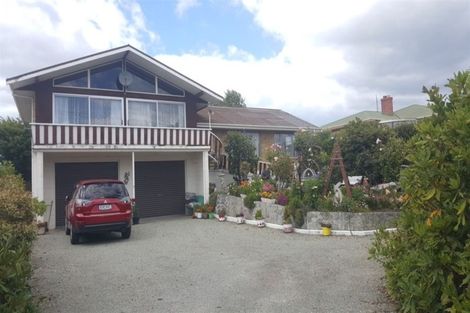 Photo of property in 11 Exeter Street, Waimate, 7924