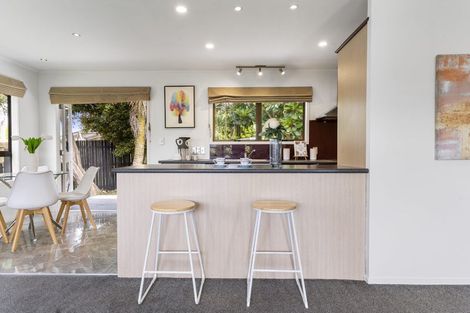 Photo of property in 24 Pinehurst Place, Wattle Downs, Auckland, 2103
