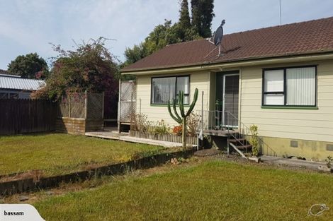 Photo of property in 83 Santiago Crescent, Unsworth Heights, Auckland, 0632