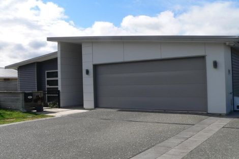 Photo of property in 9 Davies Street, Tawa, Wellington, 5028