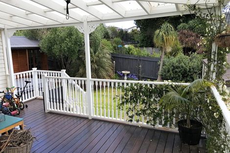 Photo of property in 44 Woodward Avenue, Mangere Bridge, Auckland, 2022