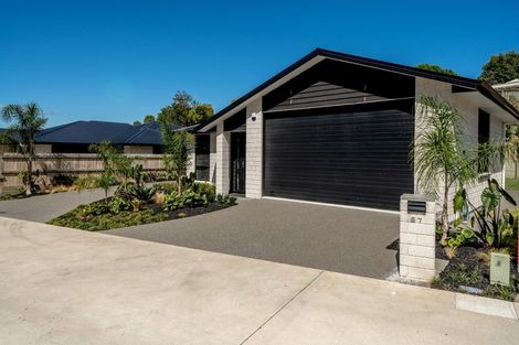 Photo of property in 27 Peter Burke Way, Pyes Pa, Tauranga, 3112