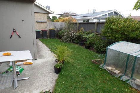 Photo of property in 17 Mckellar Place, Hornby, Christchurch, 8042