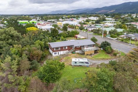 Photo of property in 16 Hickson Street, Featherston, 5710