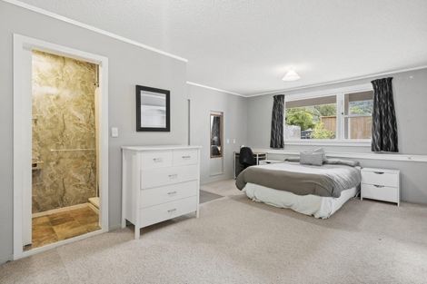 Photo of property in 210a Plateau Road, Te Marua, Upper Hutt, 5018