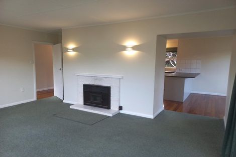 Photo of property in 12 Karu Crescent, Waikanae, 5036