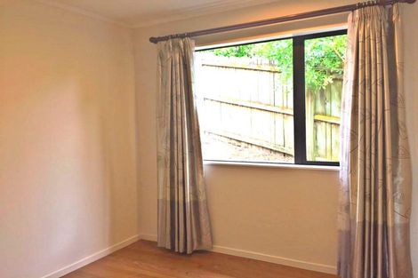 Photo of property in 10 Tern Place, Unsworth Heights, Auckland, 0632