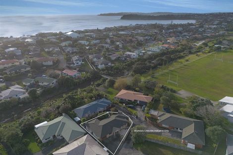Photo of property in 1/20 Greta Place, Stanmore Bay, Whangaparaoa, 0932