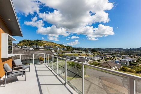 Photo of property in 22 Ships Cove, Whitby, Porirua, 5024