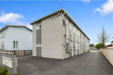 Photo of property in 2/93 Randwick Crescent, Moera, Lower Hutt, 5010