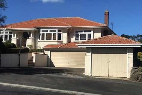 Photo of property in 5 Maungakiekie Avenue, Greenlane, Auckland, 1051