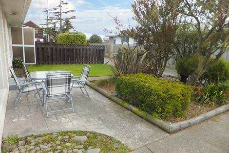 Photo of property in 2/490 Barbadoes Street, Edgeware, Christchurch, 8013