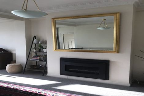 Photo of property in 1/154 Oriental Parade, Oriental Bay, Wellington, 6011