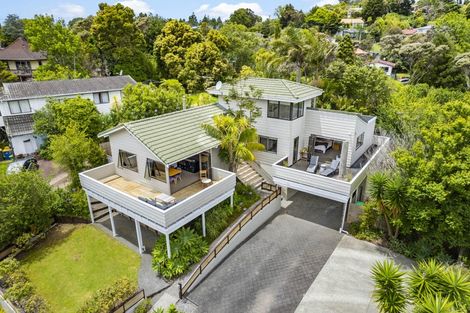 Photo of property in 22 Houston Place, Bayview, Auckland, 0629
