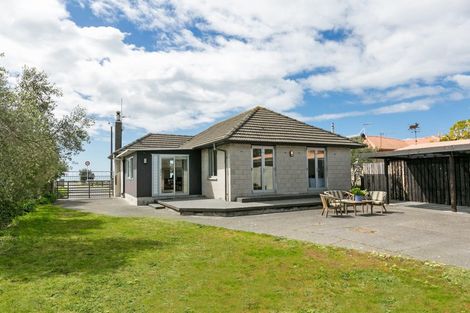 Photo of property in 10 The Esplanade, Westshore, Napier, 4110