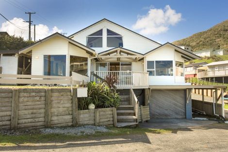 Photo of property in 1 Ocean Close, Te Kopuru, Dargaville, 0371