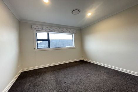 Photo of property in 39 Headland Drive, Long Bay, Auckland, 0630