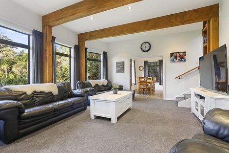 Photo of property in 25 Cochran Road, Oratia, Auckland, 0604