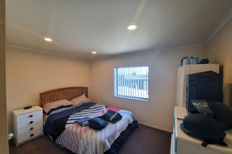 Photo of property in 10 Lavender Close, Spotswood, New Plymouth, 4310