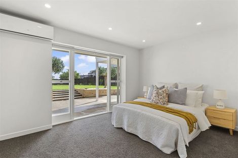 Photo of property in 130 Aberdeen Road, Campbells Bay, Auckland, 0620