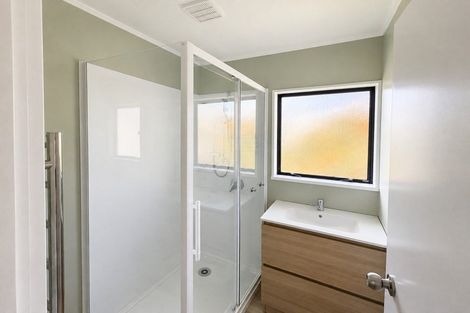 Photo of property in 46 Aquarius Drive, Kawaha Point, Rotorua, 3010