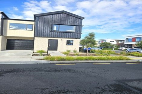 Photo of property in 2 Hokoteta Street, Mount Wellington, Auckland, 1062