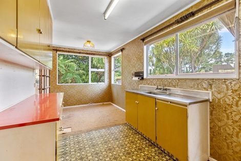 Photo of property in 17 Carlton Terrace, Westown, New Plymouth, 4310