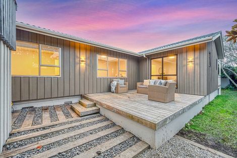 Photo of property in 12 Davita Place, Farm Cove, Auckland, 2012