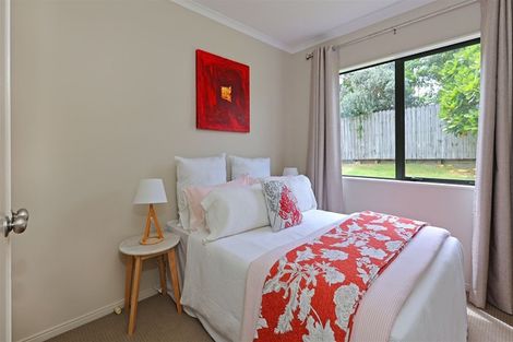 Photo of property in 12 Peachstone Lane, Henderson, Auckland, 0612