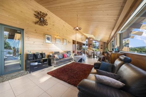 Photo of property in 63 Sunglo Terrace, Otaki, 5512