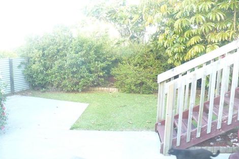 Photo of property in 1 Cron Avenue, Te Atatu South, Auckland, 0610