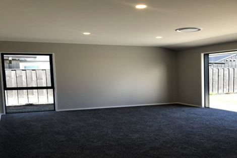 Photo of property in 5 Tussle Grove, Halswell, Christchurch, 8025