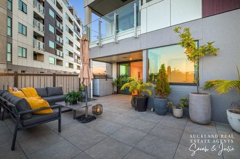 Photo of property in 205/8 Waikumete Road, Glen Eden, Auckland, 0602