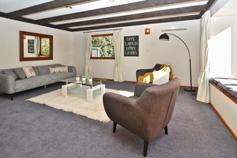 Photo of property in 18 Evans Pass Road, Sumner, Christchurch, 8081