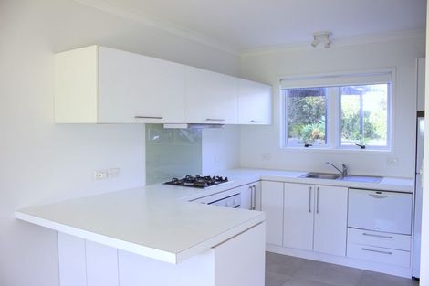 Photo of property in 2/133 Shakespeare Road, Milford, Auckland, 0620