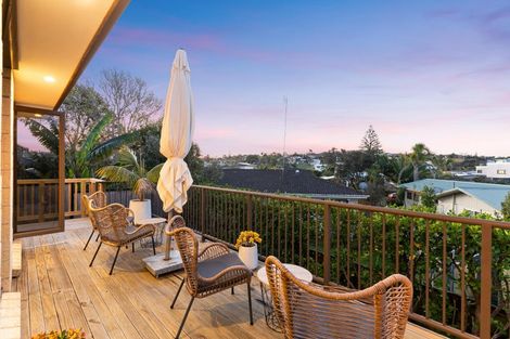 Photo of property in 29a Bay Street, Red Beach, 0932