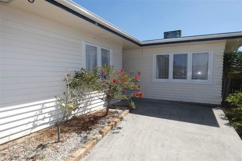 Photo of property in 16 Mail Avenue, Weymouth, Auckland, 2103