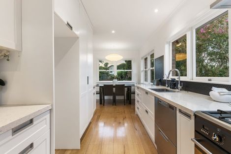 Photo of property in 6 Dell Way, Bucklands Beach, Auckland, 2014