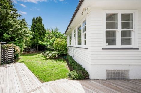 Photo of property in 2 Kohekohe Road, Waikanae, 5036