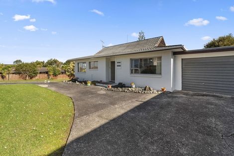 Photo of property in 1/123 Glamorgan Drive, Torbay, Auckland, 0630