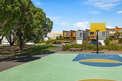 Photo of property in 21 Hudson Bay Road, Hobsonville, Auckland, 0616