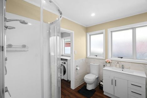 Photo of property in 13 Kathleen Crescent, Hornby, Christchurch, 8042