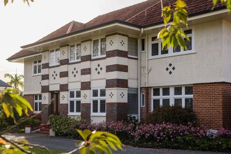 Photo of property in 70 Queen Street, Cambridge, 3434