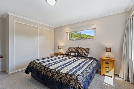 Photo of property in 6 Mcleod Place, Papamoa Beach, Papamoa, 3118