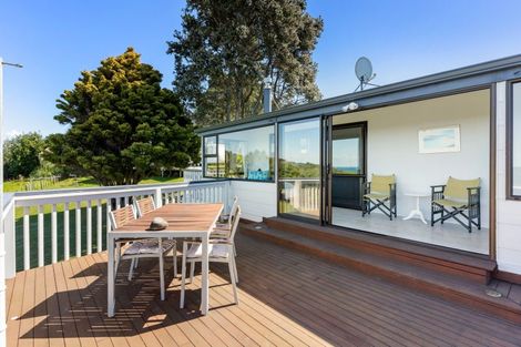 Photo of property in 445 Onemana Drive, Onemana, Whangamata, 3691