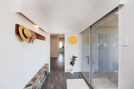 Photo of property in 8 Milne Street, Sanson, 4817