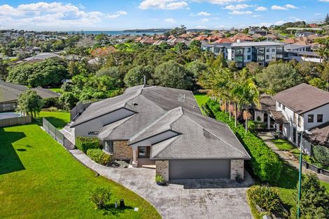Photo of property in 35 Blue Heron Rise, Stanmore Bay, Whangaparaoa, 0932